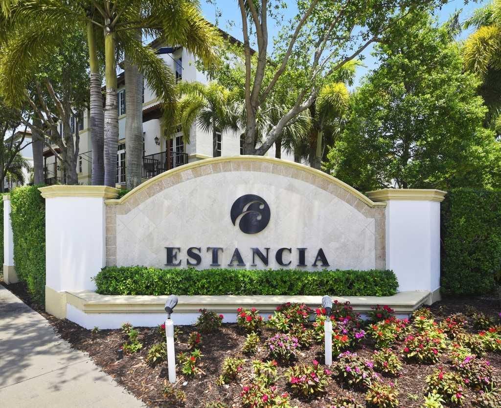 820 Virginia Gardens Drive, Unit 820